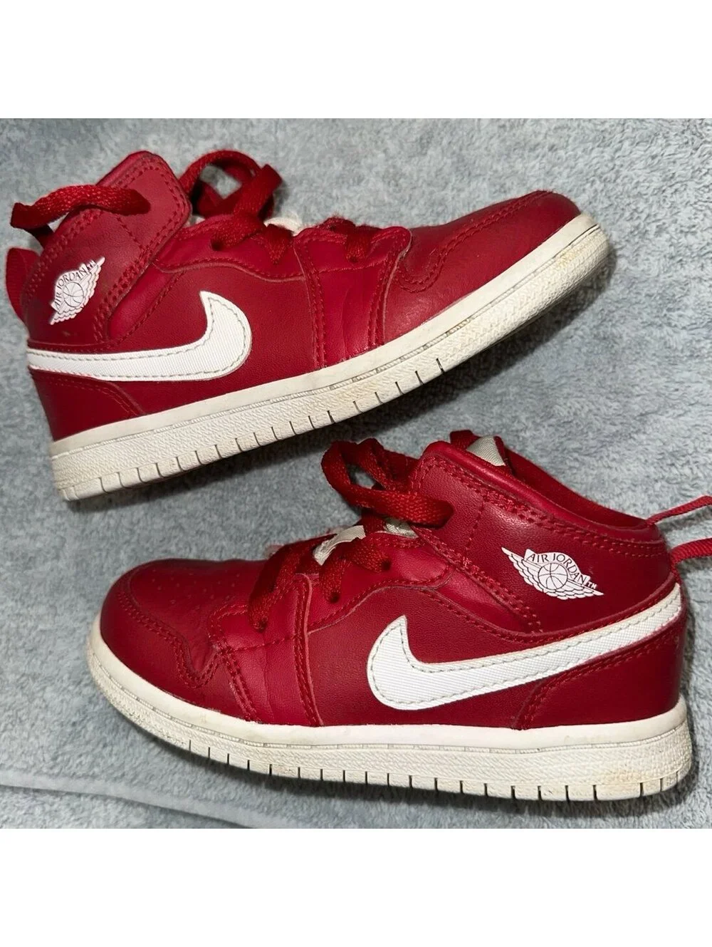 Air Jordan 1 Mid BT 'Gym Red' size 9 c